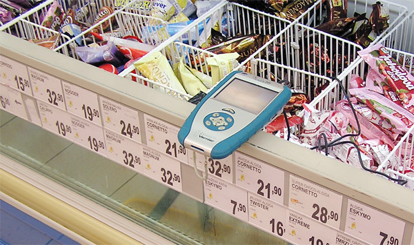 měření teploty v chladicím pultu s nanuky pomocí Verier LabQuestu